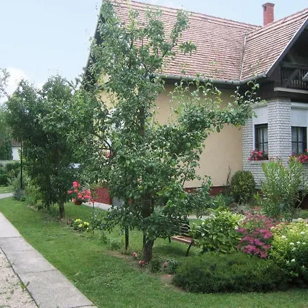 公寓 Balatonszabadi/balaton 20020